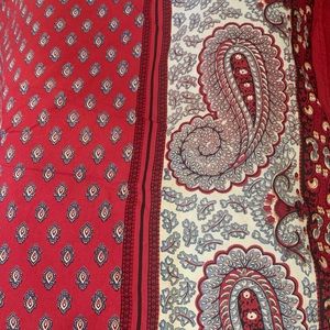 GORGEOUS WILLIAMS SONOMA 100% COTTON  TABLECLOTH RED/BLUE PAISLEY 70 X 108 NWOT